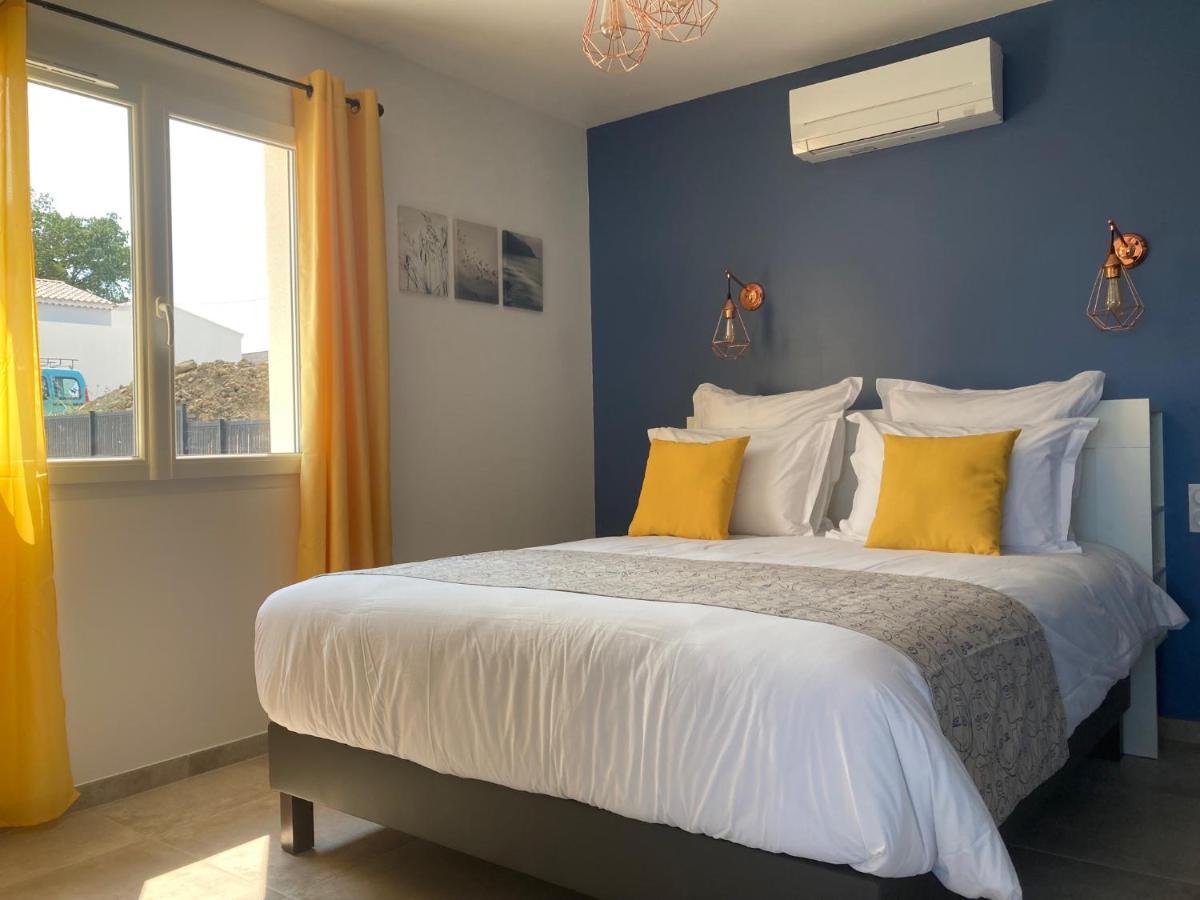 Saint-Julien-de-Peyrolas Domaine Forvent B&B 외부 사진