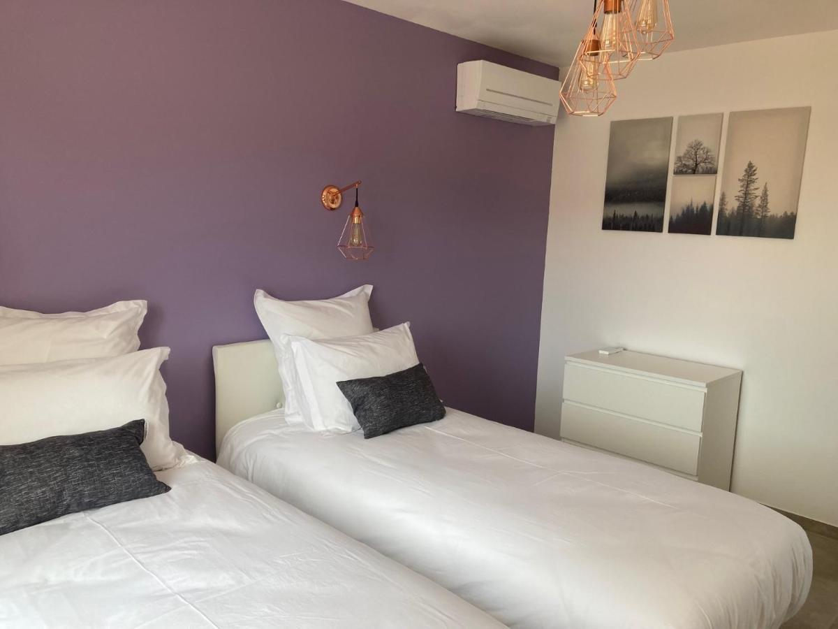 Saint-Julien-de-Peyrolas Domaine Forvent B&B 외부 사진