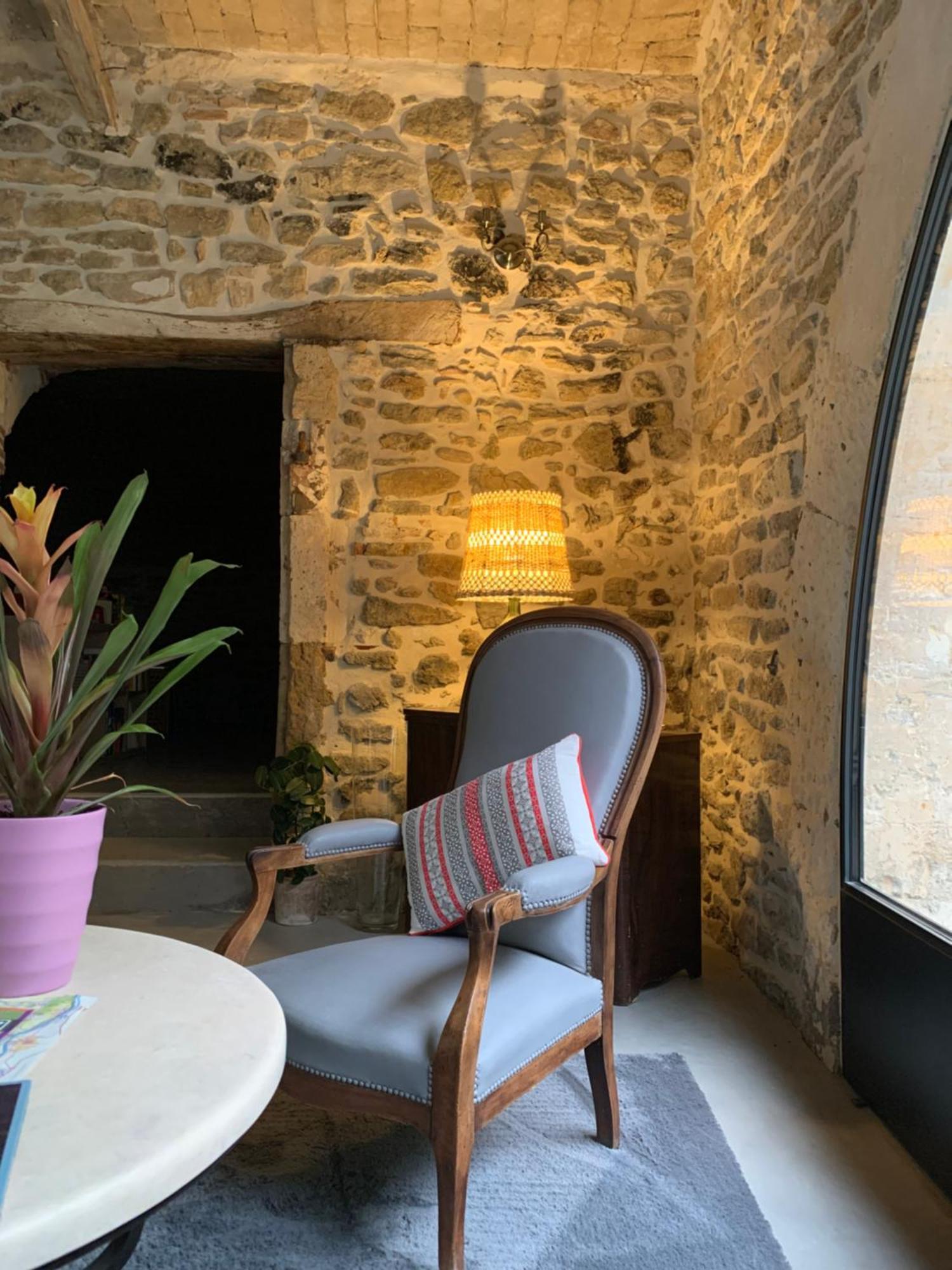 Saint-Julien-de-Peyrolas Domaine Forvent B&B 외부 사진